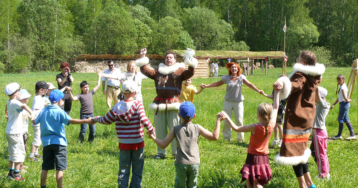 Игра сибирских народов олени фото